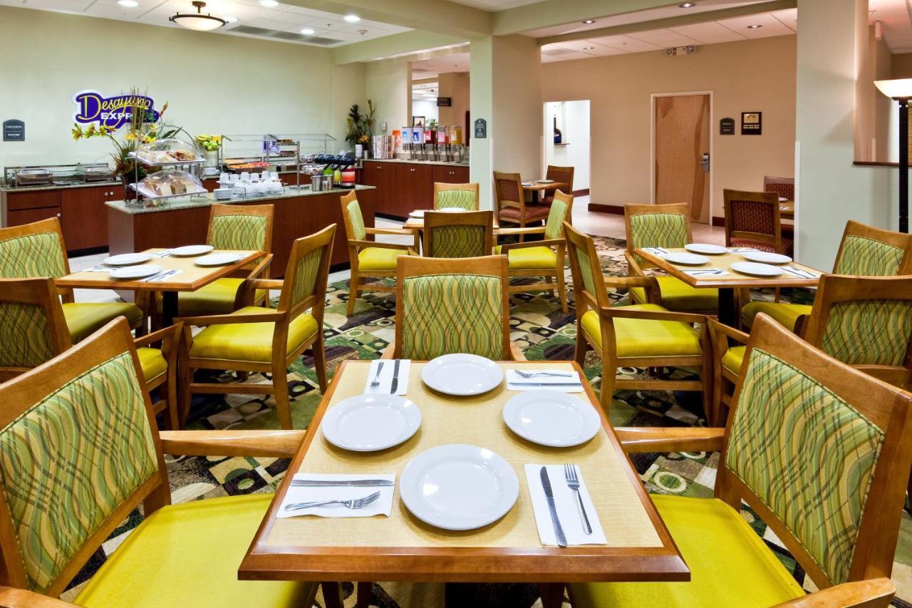 Holiday Inn Express & Suites Monterrey Aeropuerto By Ihg Apodaca Esterno foto